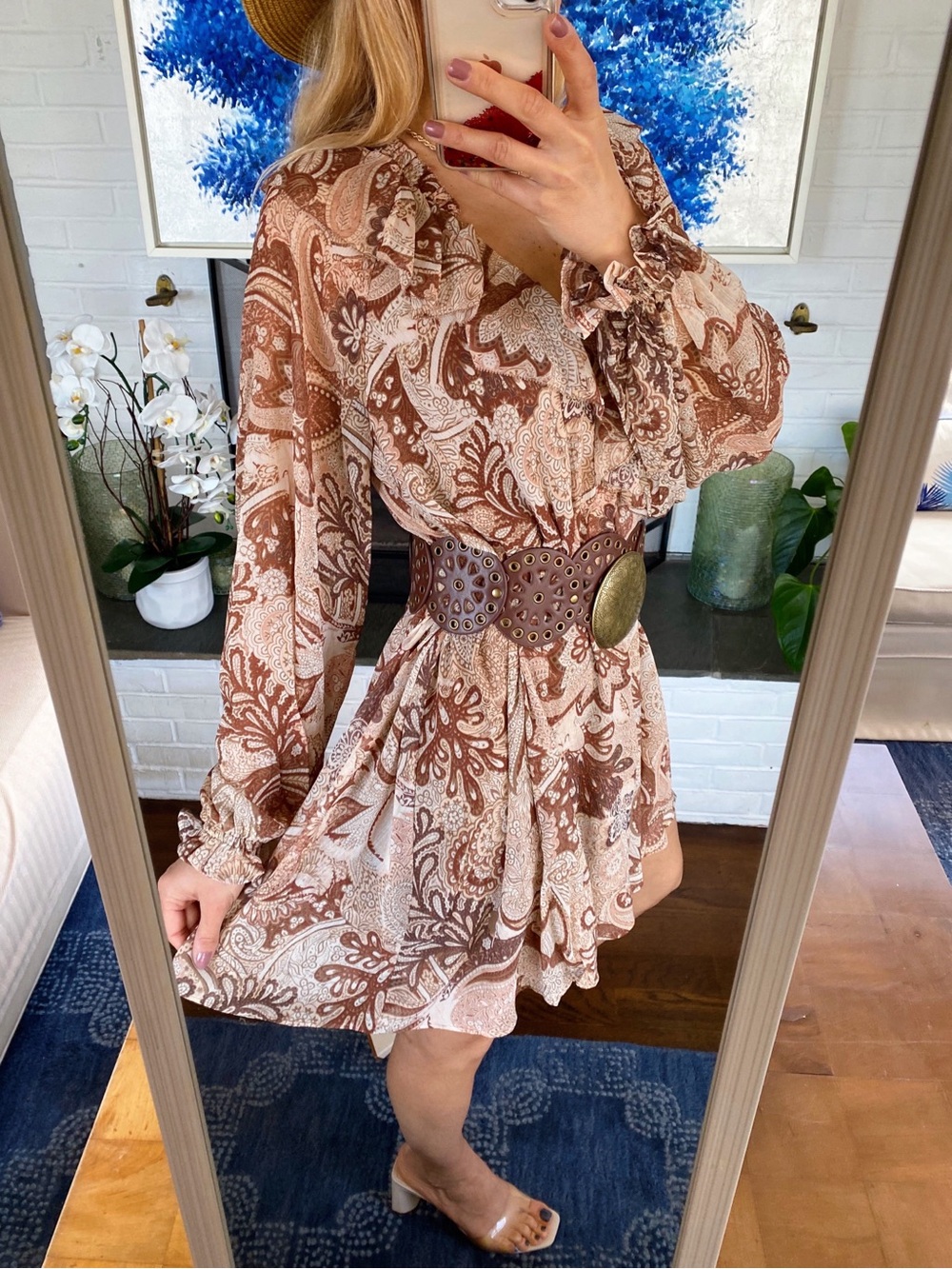 HOUSE OF HARLOW Brown & Cream Paisley Long Sleeve V-neck Mini Dress! (No belt) - Picture 5 of 16